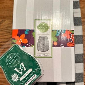 Brand New Merry Mosaic Warmer with Wax Bar
